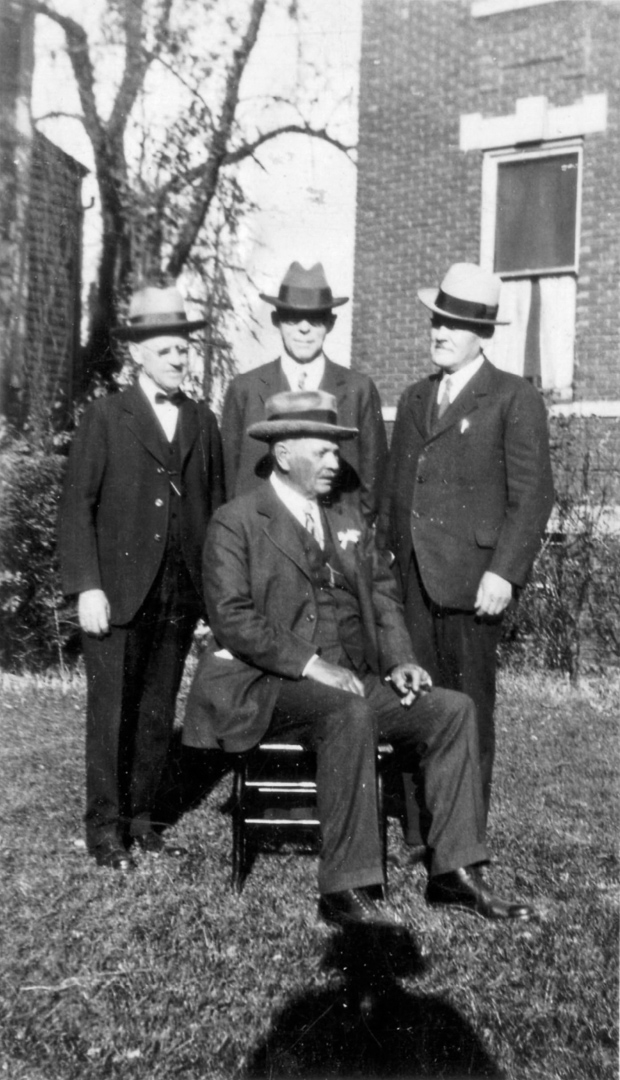 [right: Dr Dexter D. Ashley; likely taken during a visit back to Syracuse NE, circa 1936]; Studio: Eastman Kodak Store, Omaha