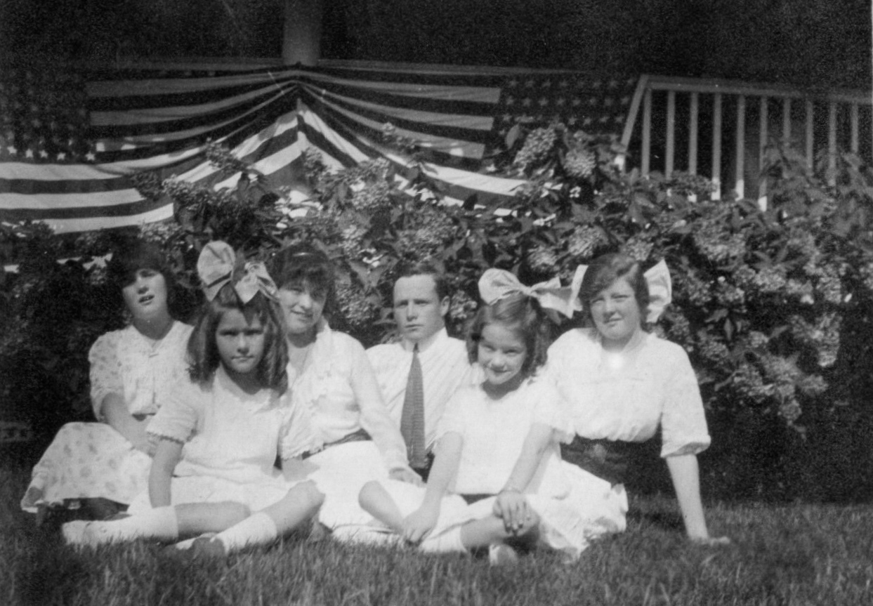 Children of James Montgomery Richmond & Rachel E. Mallonee: Florence, James M. Jr, Mildred M., Esther V., Dorothy B., & Ethel